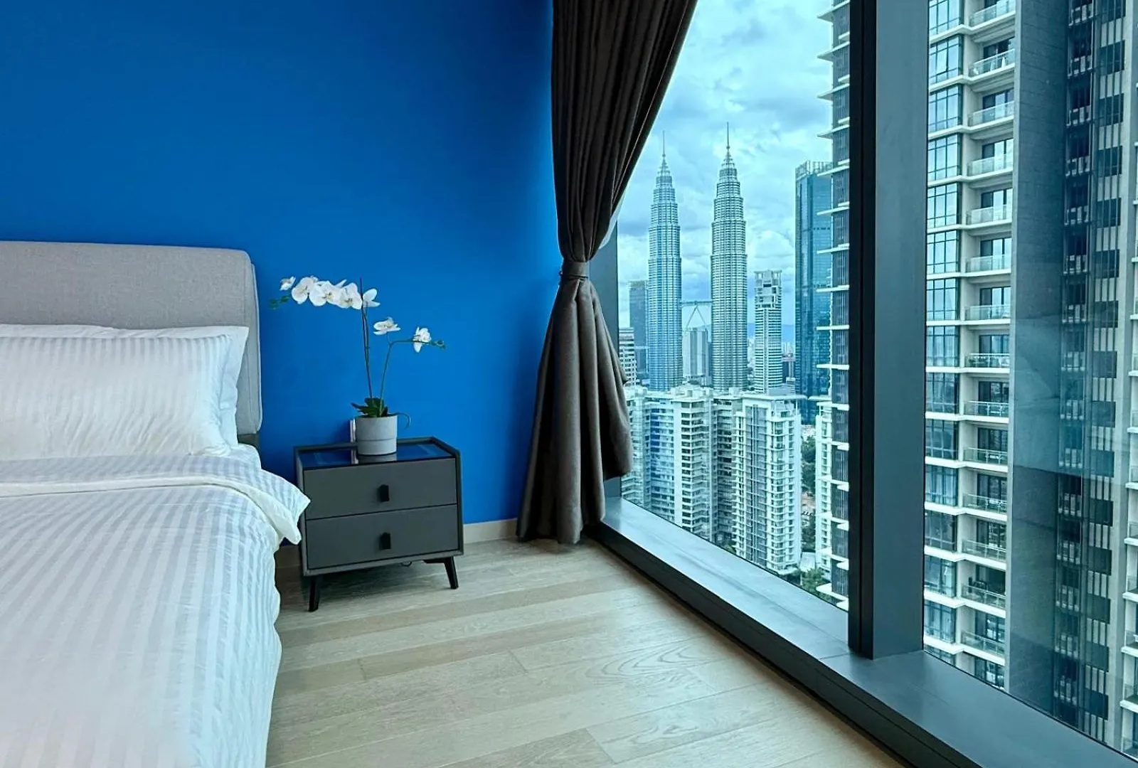 Eaton Residences Klcc Куала-Лумпур 0*,